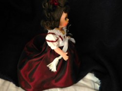 mme alex ashley side